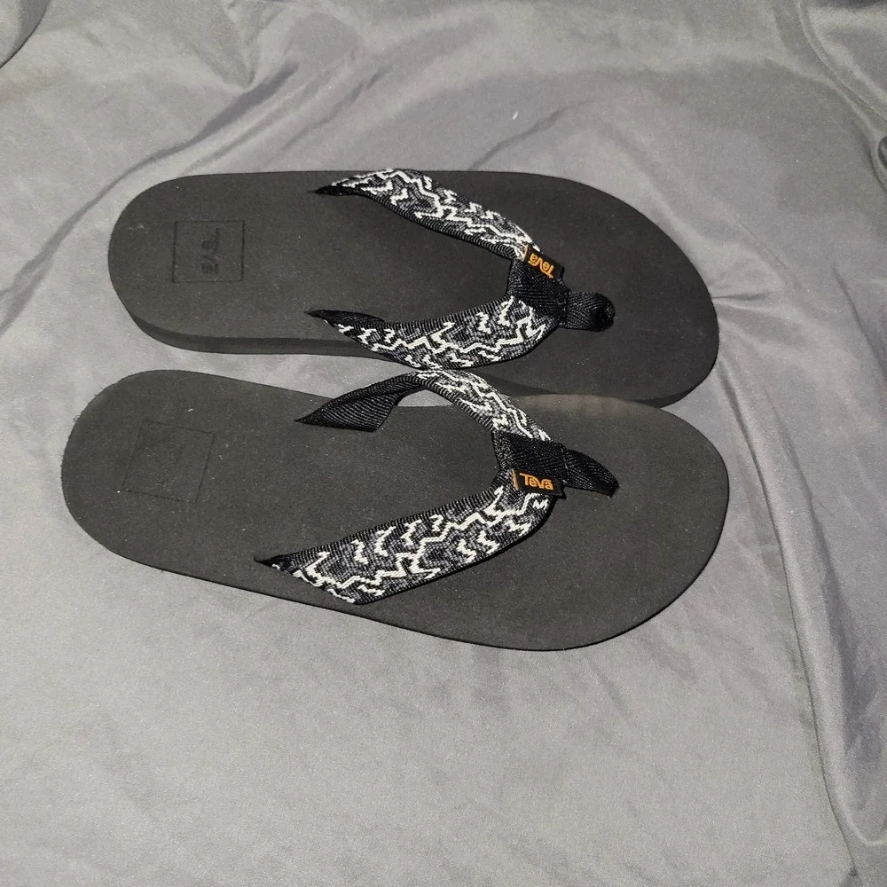 TEVA Kids Mush II Ravine Black Sandals Flip Flops Size 6 Youth